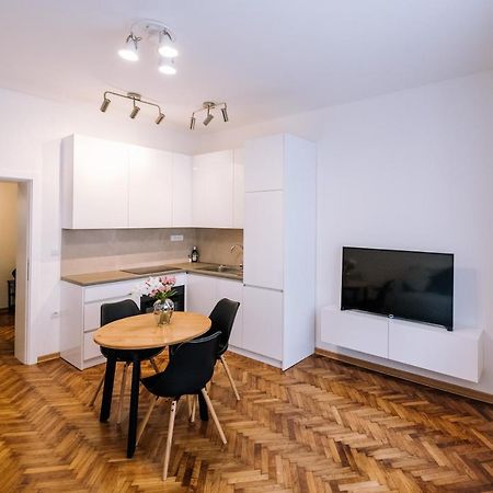 Appartement Marshal Doctor à Belgrade Extérieur photo